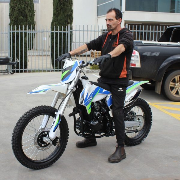 TDR MOTOCROSS 250CC PIT MOTOR DIRT BIKE TRAIL KICK/ELECTRIC START TRAIL BIKE - Image 3